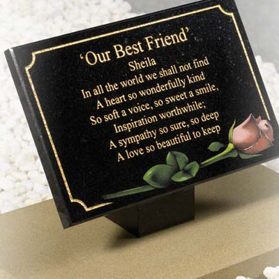 Rosebud kerb set memorial